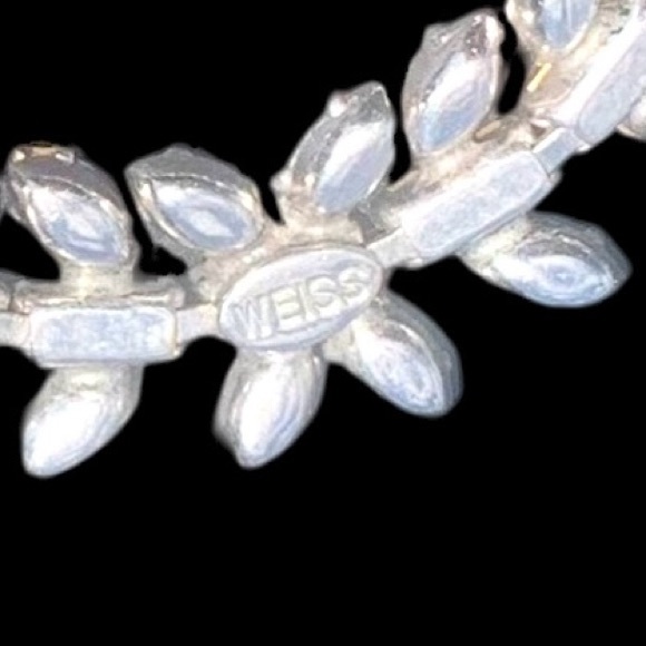 SIGNED Albert WEISS Vintage Clip Earrings  & Bracelet Demi Parure Set - Picture 7 of 12